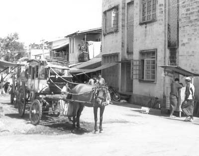 Horse cart in Pyin U Lwin (formerly Maymyo), Myanmar. Photo: Gilbert