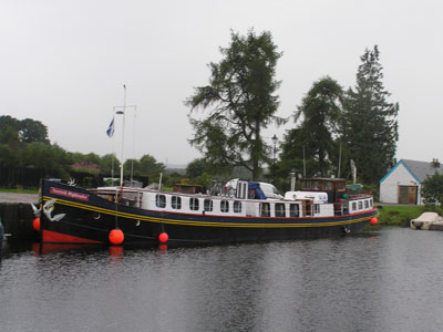 The outline of Loch Garry resembles a map of Scotland.