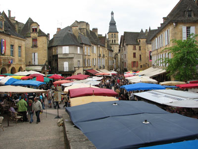 The bustling Saturday market in Sarlat.