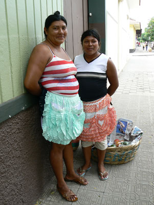 Market vendors in Granada wear fancy aprons with hidden zippered money pockets. Photos: Spring