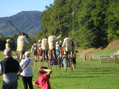 The parade begins at the Fête des Bergers — Aramits, France. Photos by Dave Fulk