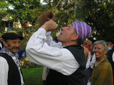 Thirsty dancer at the Fête des Bergers.