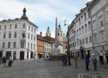 Lubljana’s Mestni trg with the Robba Fountain.