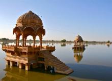 Beautifully carved chattris on Gadi Sagar Lake — Jaisalmer, India. 