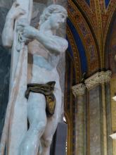 Statue of Jesus in the Santa Maria Sopra Minerva Basilica in Rome. Photo by Nili Olay