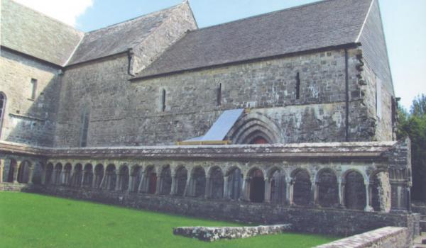 Ballintubber Abbey and its cloister. Photos: Skurdenis