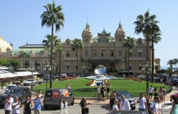 The Casino de Monte-Carlo faces the Place du Casino, featuring a fountain with a sky-mirror sculpture. Photos by Stephen Addison