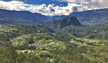 Small towns in the Cirque de Salazie caldera — Réunion.